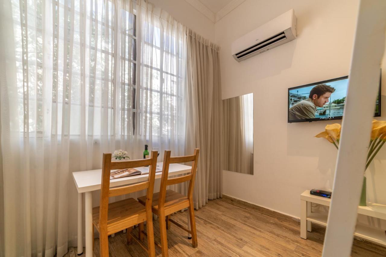 Paamonim Studios (Adults Only) Jerusalem Exterior photo